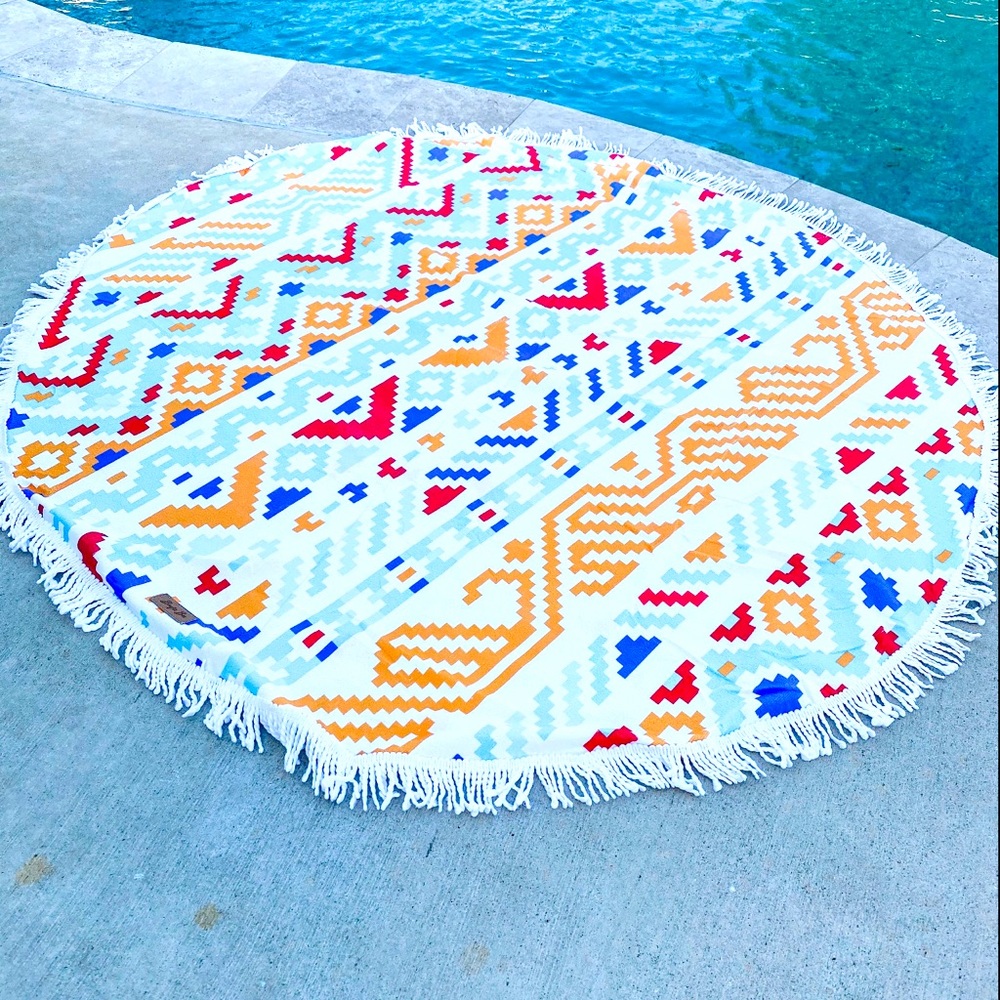 Round beach towel
